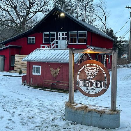 Froggy Goggle Barn Apartment Marathon Exterior photo